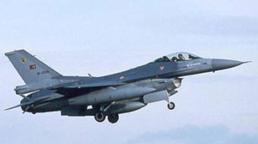 Hakkari'de F16 trafiği