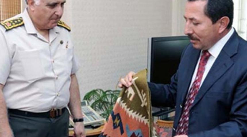 Org. &Ouml;zel'den hediye a&ccedil;ıklaması