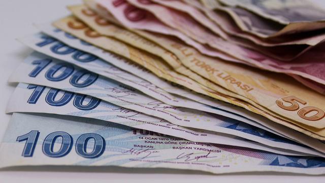 3 aylık enflasyon farkı sonrası emekli maaşında hesaplar değişti! Uzman isim 'kök maaş' formülünü paylaştı: 'Büyük devrim olur'