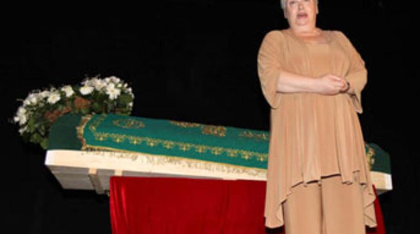 Müşfik Kenter son yolcuğuna uğurlandı