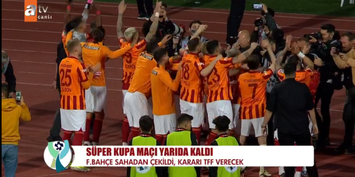 SON DAKİKA: Türk Futbolunda tarihi anlar! Süper Kupa maçında Galatasaray ile karşılaşan Fenerbahçe sahadan çekildi... İşte Sarı-Lacivertliler'i bekleyen cezalar! G5