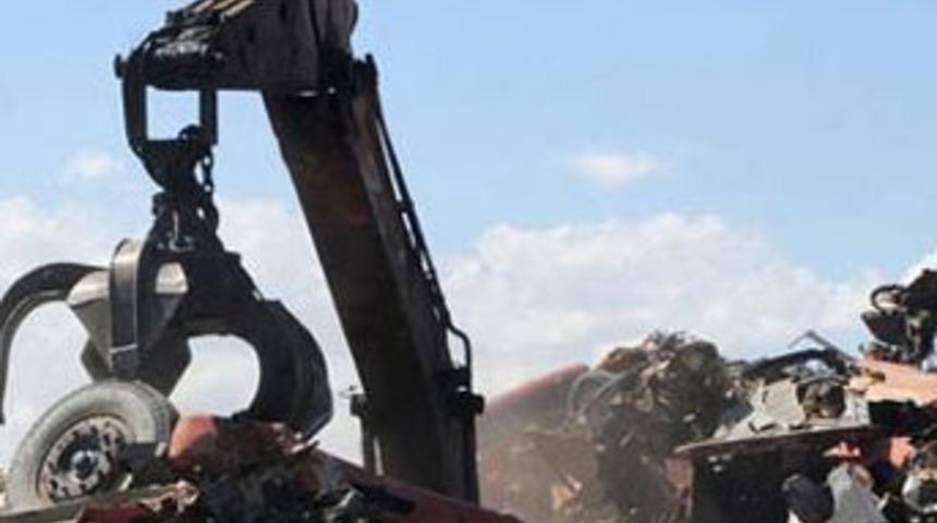 Fırın i&ccedil;in gitti arabasından oldu