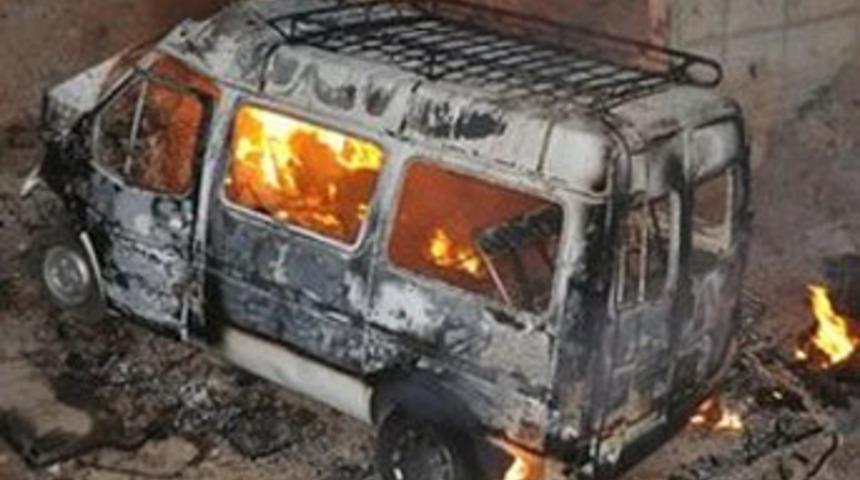 Minib&uuml;ste yanarak can verdiler