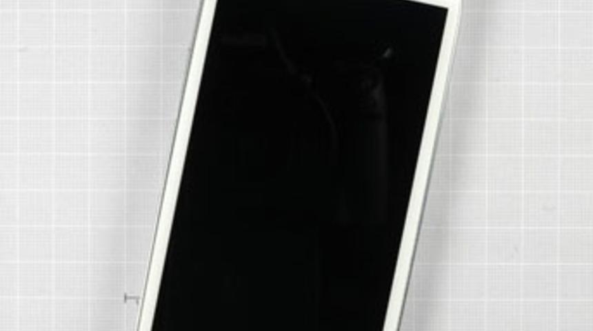 Samsung Galaxy S3&rsquo;&uuml;n sahtesini &uuml;rettiler!