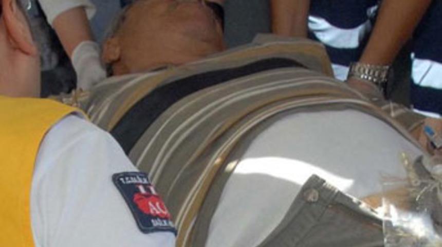 Belediye Başkanı toprak altında kaldı