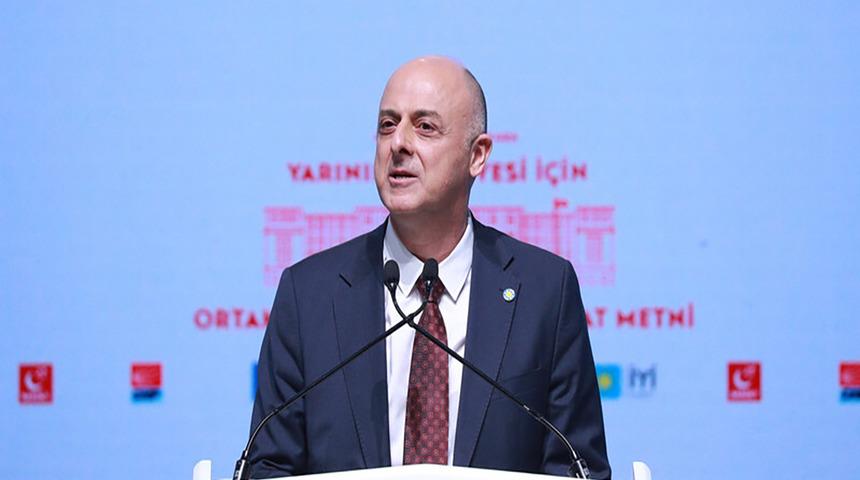 İyi Parti'de hareketli günler! Ümit Özlale istifa ettiğini duyurdu