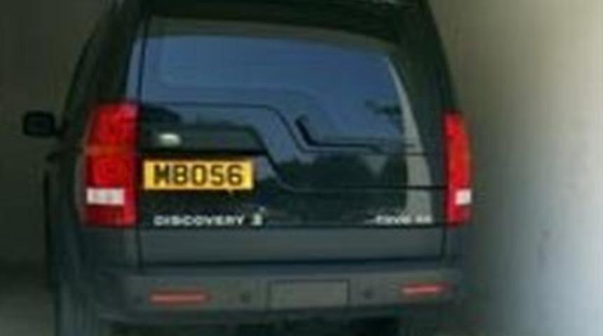 Bakanın Jeep&rsquo;i &ccedil;alıntı &ccedil;ıktı