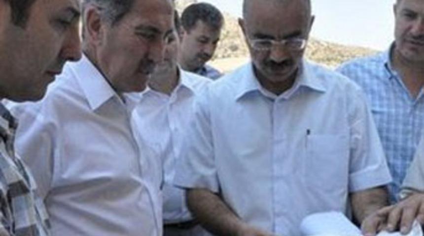 Bakan Günay fena fırçaladı!