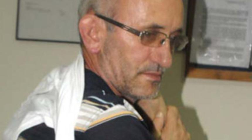 Kocasını kıskandı kablo ile dövdü!