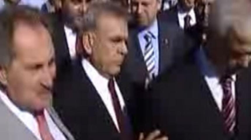 Bakan Günay İzmir'de yuhalandı!