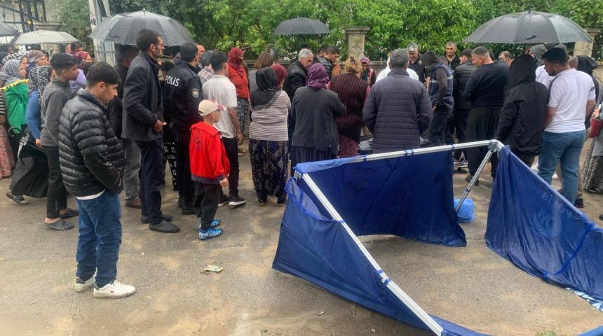 Kan donduran cinayet! Hamile kardeşini sokak ortasında kafasından vurarak öldürdü