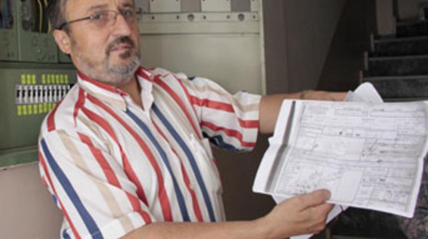 4 yaşında elektrik abonesi oldu