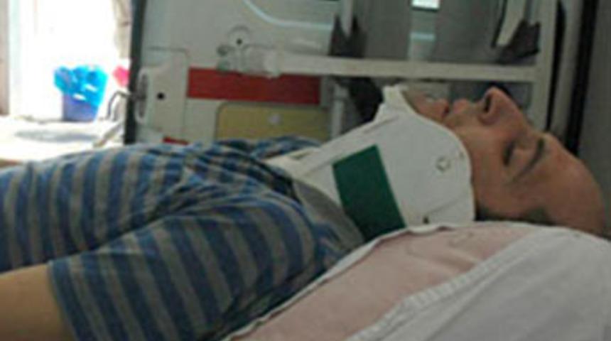 Alacağını isteyen iş&ccedil;iyi arabadan attı