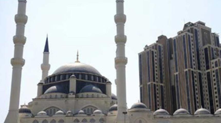 Mimar Sinan Camii ibadete açıldı