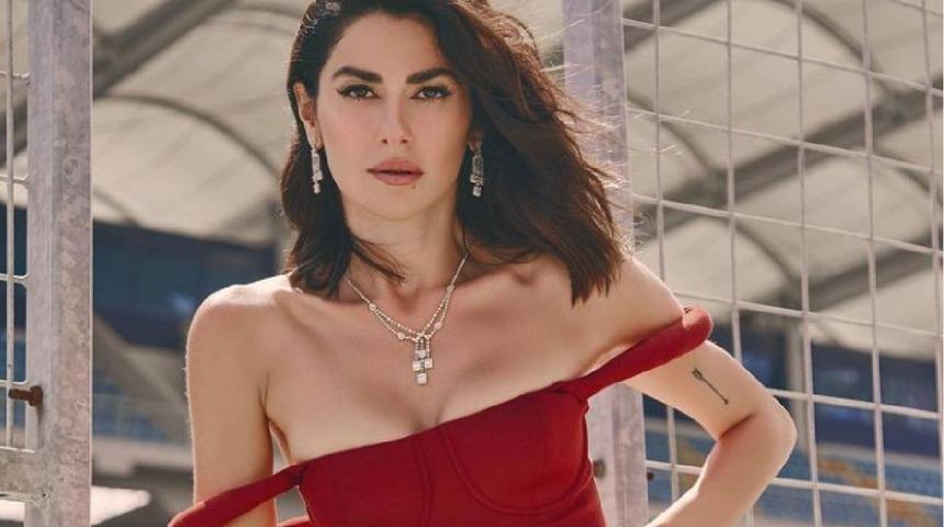 Nesrin Cavadzade'nin Ali Koç'la pozu sosyal medyayı salladı! 