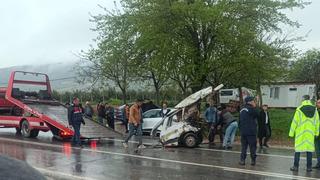 Gaziantep'te feci kaza! Otomobil ikiye bölündü: Ölü ve yaralılar var