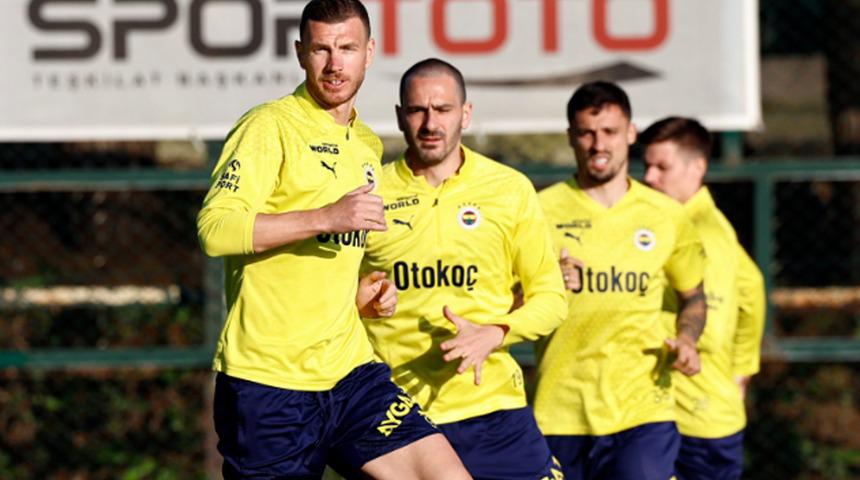 Fenerbahçe, Yunanistan takımlarıyla 9. maçına çıkacak