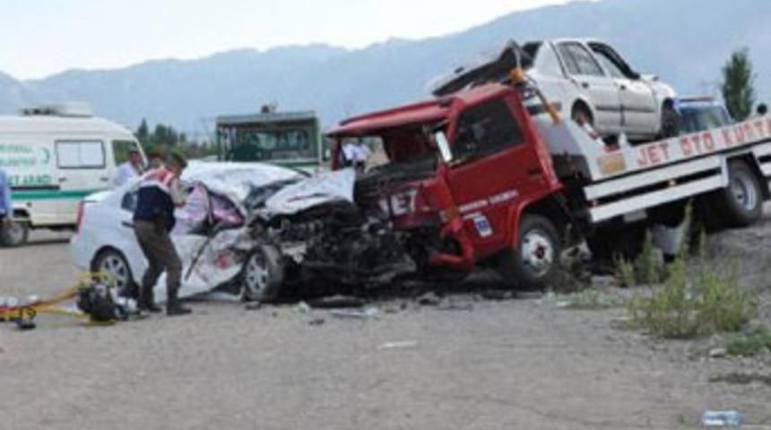 Konya'da feci kaza: 5 ölü