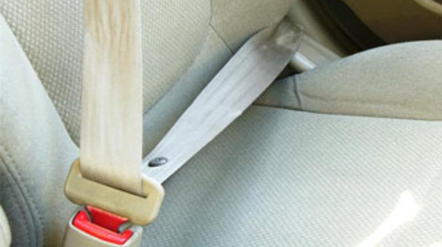 Emniyet kemeri takmayan yandı