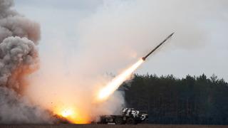 Savaş çanları çalıyor: İran 'Cezalandıracağız' dedi, İsrail'den sert yanıt! ABD medyası: 'Her an saldırabilir'