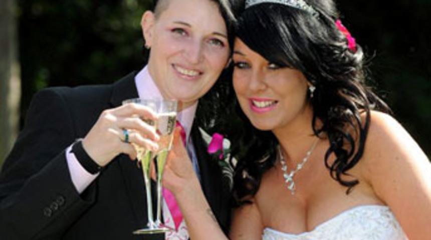 Damatla değil nedimesiyle evlendi