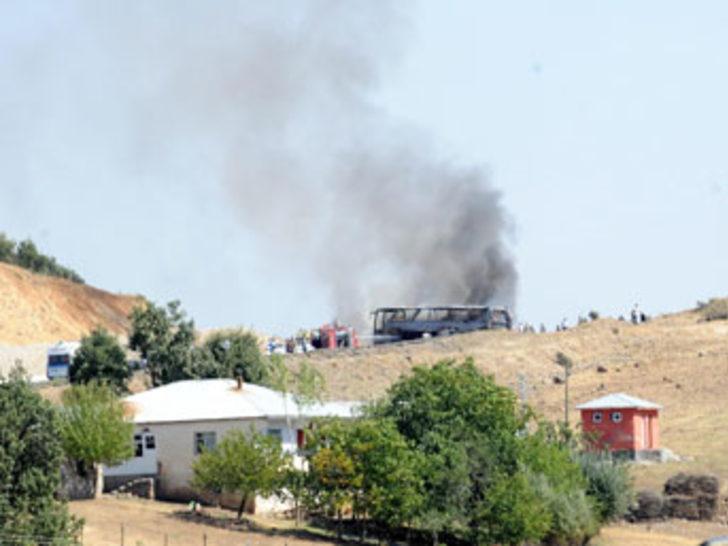 Bingöl'de askeri konvoya saldırı: 9 şehit