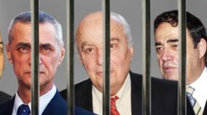 16 yıl ceza alan albay kaçarken yakalandı!