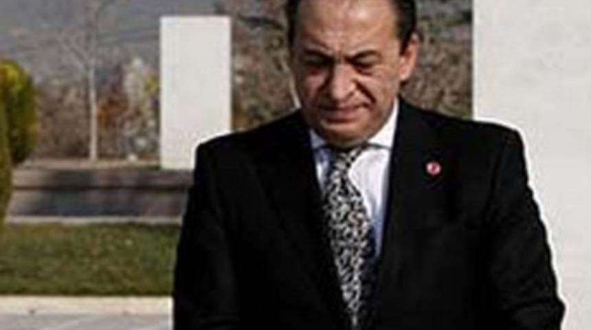 Ecevit'in doktoruna büyük şok!