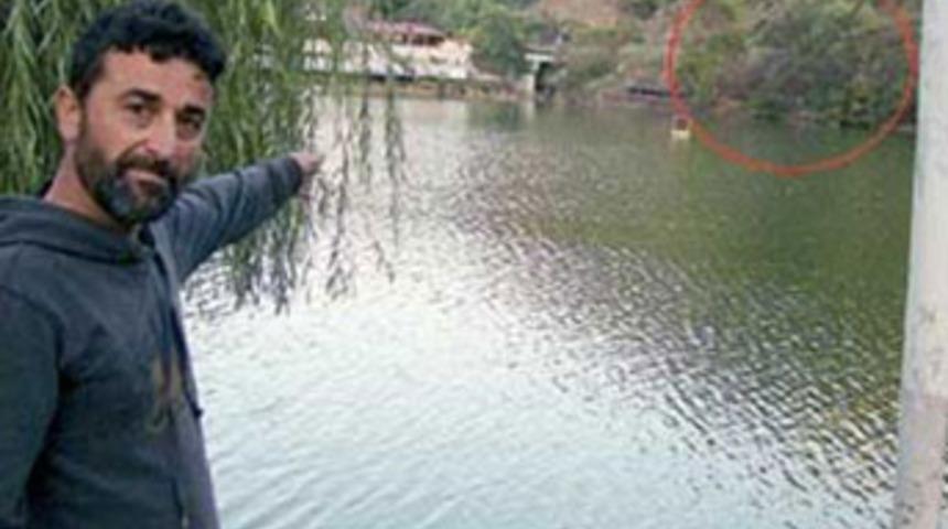 &Ouml;p&uuml;şenlere kızdı, g&ouml;l&uuml; ikiye ayırdı