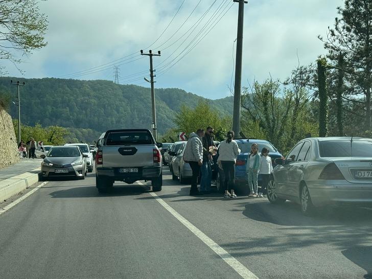 Bayramda o ilçeye akın ettiler! Araç girişi kapatıldı, çevik kuvvet ve ek trafik ekipleri sevk edildi