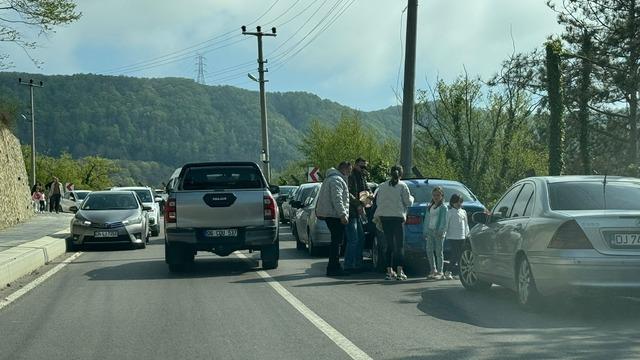 Bayramda o ilçeye akın ettiler! Araç girişi kapatıldı, çevik kuvvet ve ek trafik ekipleri sevk edildi