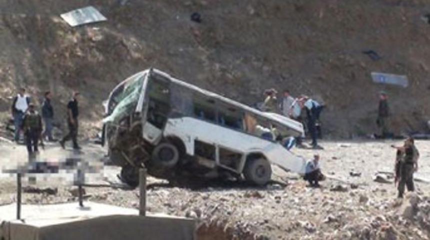 Polis servis aracına saldırı: 8 şehit