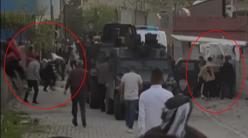 Silopi'de sağlıkçılara taşlı saldırı: 3’ü sağlık görevlisi 7 yaralı