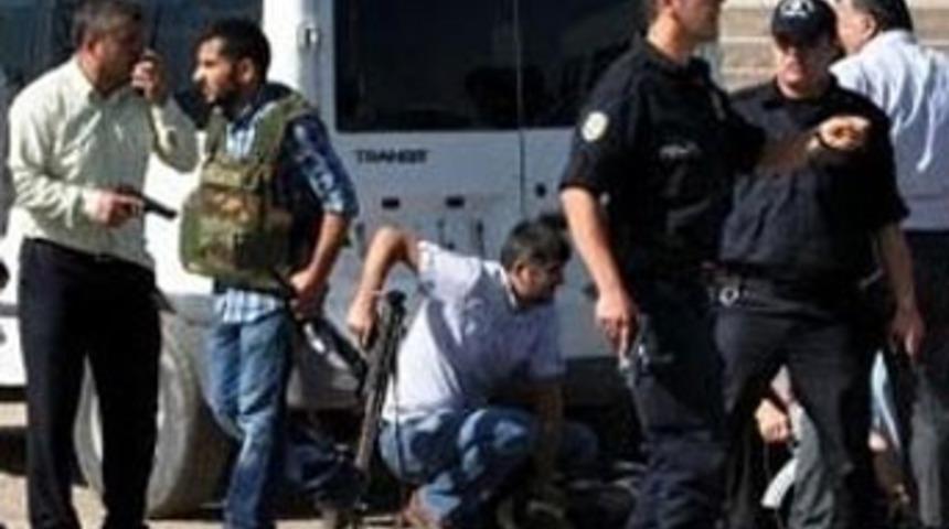 Doğubayazıt'ta  3'&uuml; PKK'lı 7 şahıs yakalandı