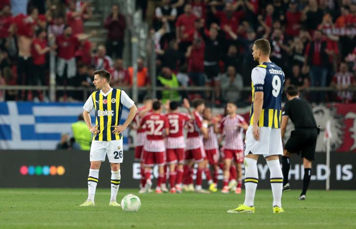 Fenerbahçe'nin 3-2'lik Olympiakos mağlubiyeti sonrası iki isme ağır sözler! "Takımı 9 kişi oynattılar" G5