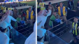 Suudi Arabistan'da skandalın böylesi! Mağlubiyetin ardından futbolcusunu kırbaçladı!