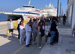 Türkiye'den akın var! 'Kapıda vize' sonrası Yunan adaları bayram tatilcilerinin gözde adresi oldu, sayı 20 bini aştı