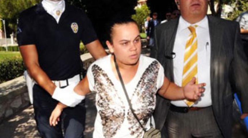 Bülent Arınç'a protesto şoku