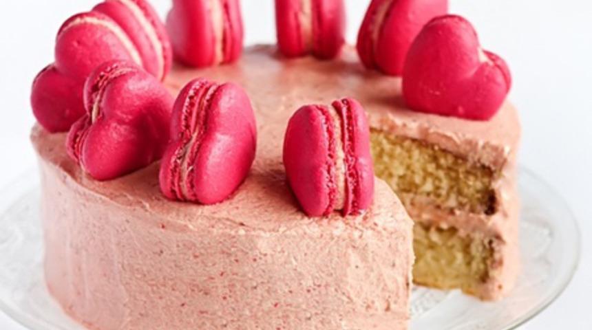 Sevgililer G&uuml;n&uuml; Pastası