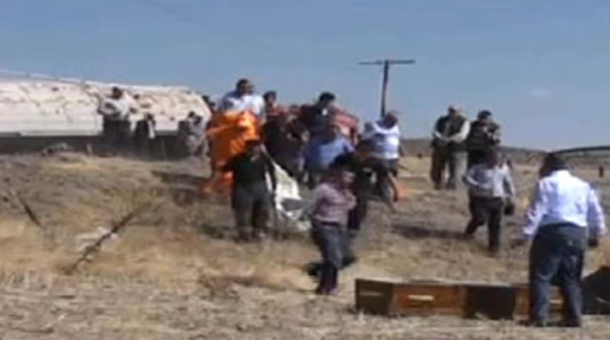 &Ccedil;ankırı'da tren kazası: 2 &ouml;l&uuml;, 9 yaralı