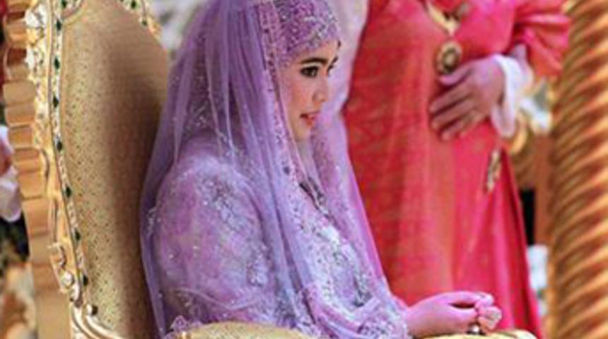 Prenses memurla evlendi