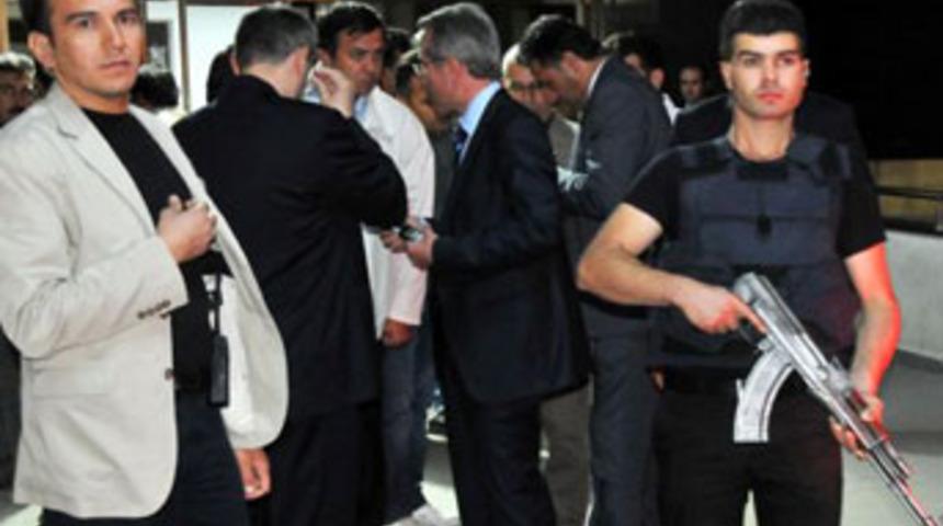 Saldırıya uğrayan polis şehit oldu