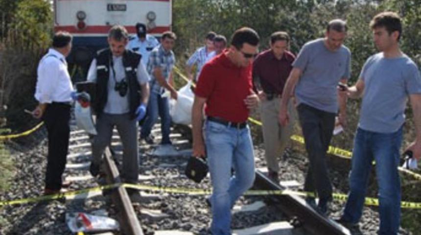 Eşini döve döve öldürdü sonra raylara attı