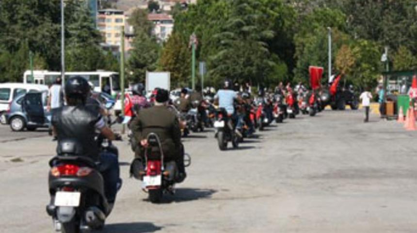 Gazilerin motorsiklet turu sevinci