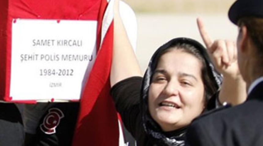 Şehit polisler memleketlerine uğurlandı