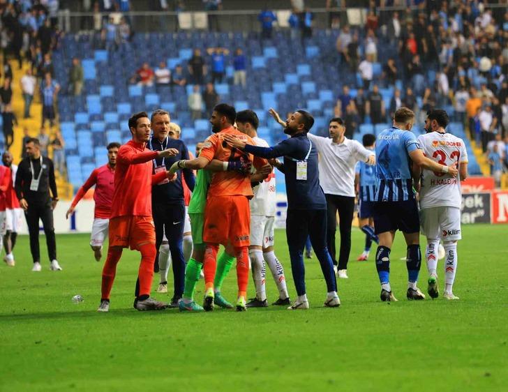 Süper Lig'de ortalık yine karıştı! Adana Demirspor - Kayserispor maçı savaş alanına döndü 728xauto