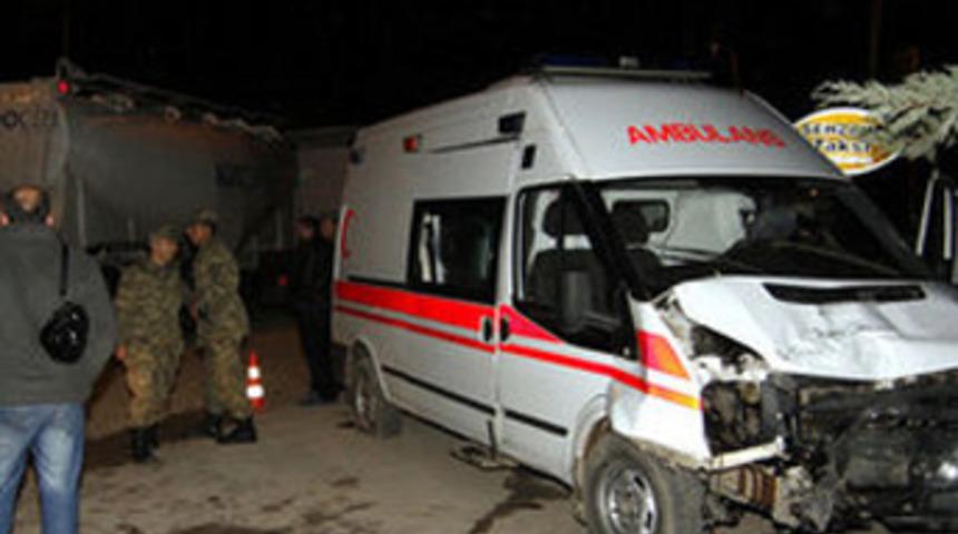 Amasya'da kaza: 13 asker yaralandı