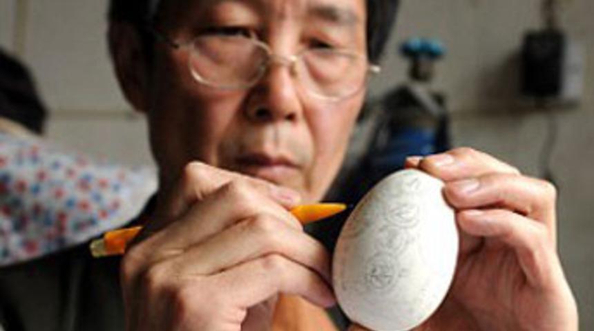 Yumurta kabuklarından harikalar yaratıyor