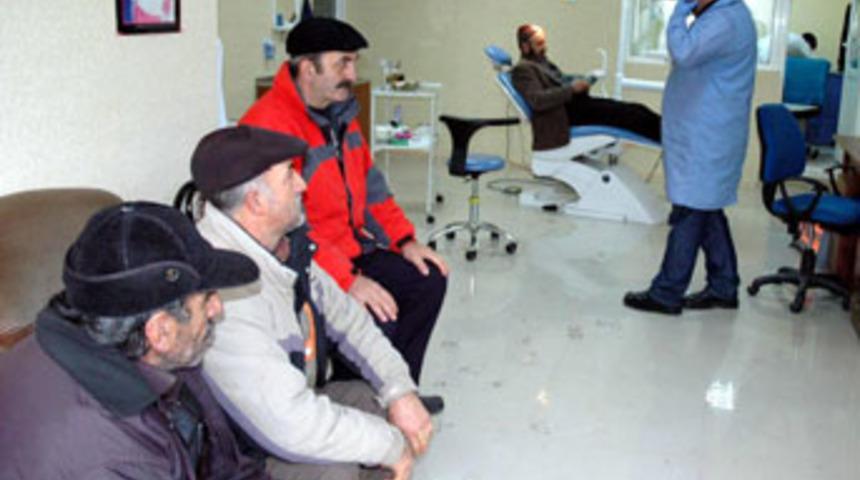 Diş hekimine Gürcistan'a gidiyorlar