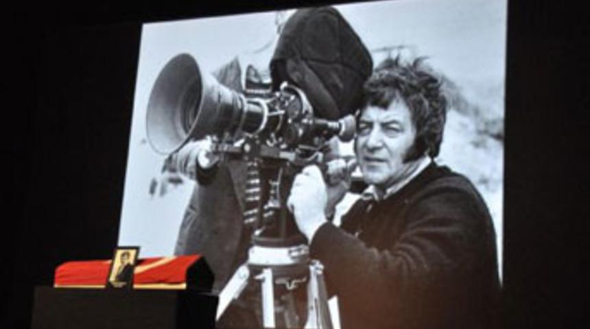 Metin Erksan mirasını öğrencisine bıraktı